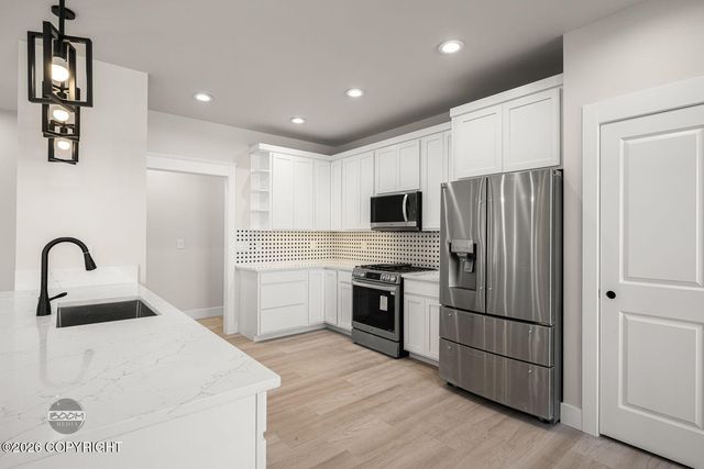 2715 W Longview Circle, Wasilla, AK 99654