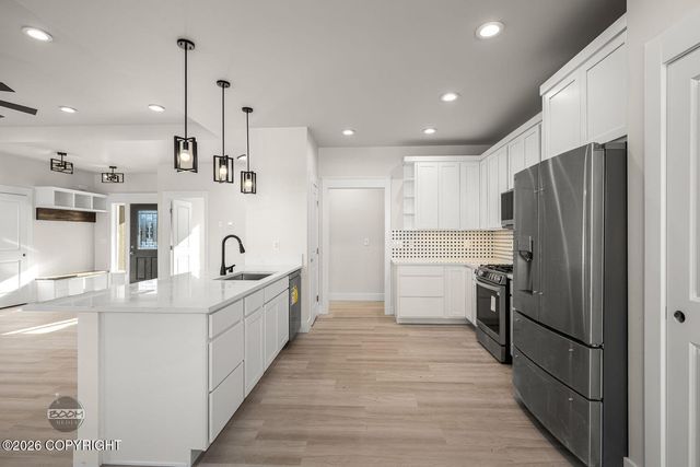 2715 W Longview Circle, Wasilla, AK 99654