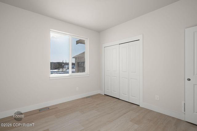 2715 W Longview Circle, Wasilla, AK 99654