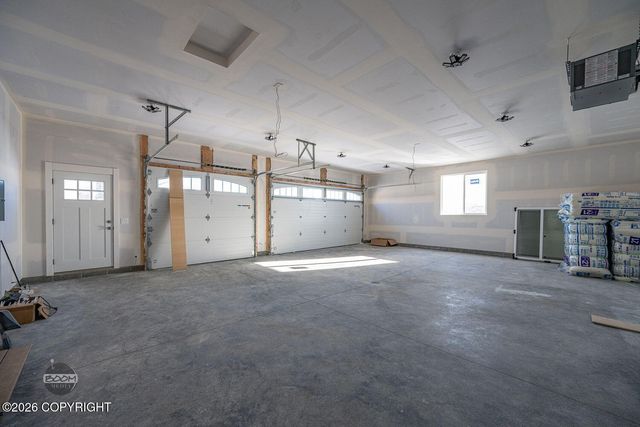 2715 W Longview Circle, Wasilla, AK 99654