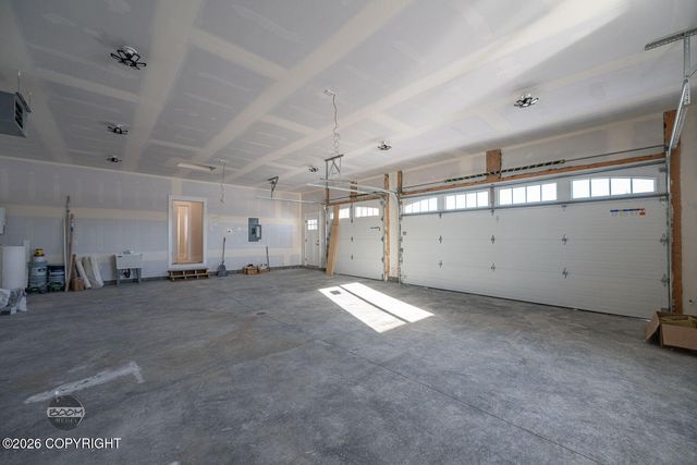 2715 W Longview Circle, Wasilla, AK 99654