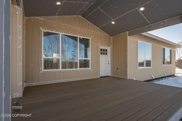 2715 W Longview Circle, Wasilla, AK 99654