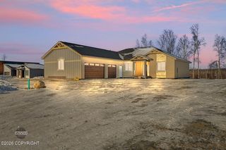 2715 W Longview Circle, Wasilla, AK 99654