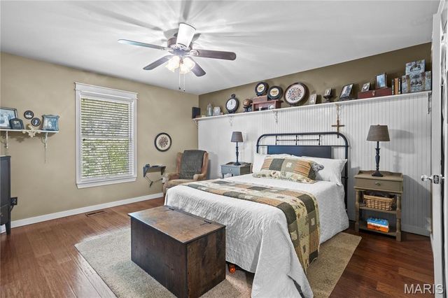 5627 Wieland Drive, St Louis, MO 63128