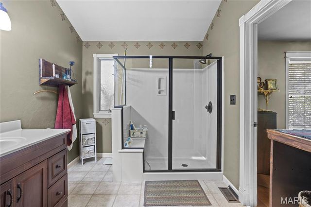 5627 Wieland Drive, St Louis, MO 63128