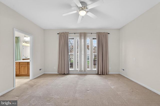 16 COMPASS ROSE WAY, Newark, DE 19702