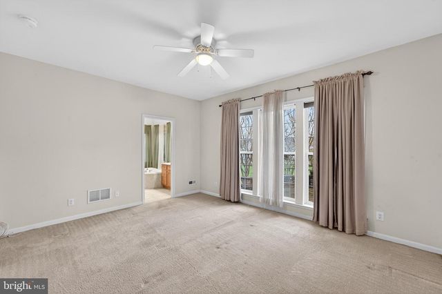 16 COMPASS ROSE WAY, Newark, DE 19702