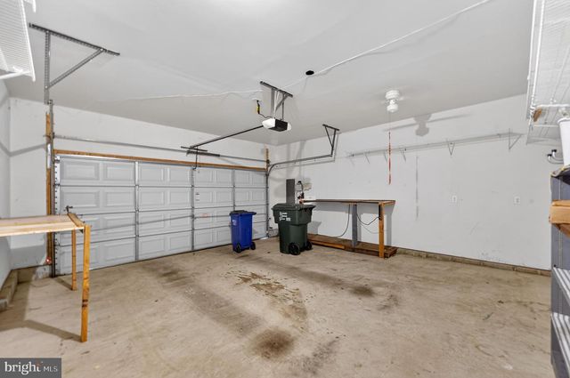 16 COMPASS ROSE WAY, Newark, DE 19702