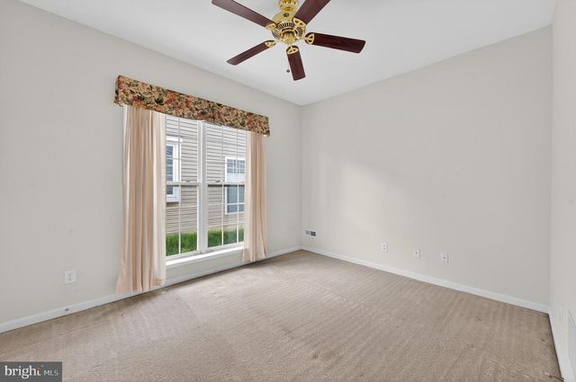 16 COMPASS ROSE WAY, Newark, DE 19702