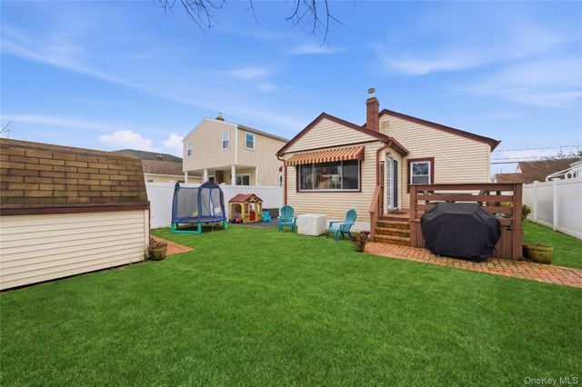 3031 Lowell Avenue, Wantagh, NY 11793