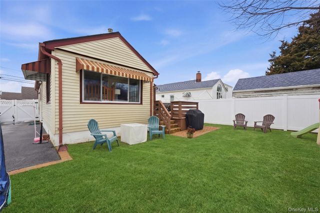 3031 Lowell Avenue, Wantagh, NY 11793