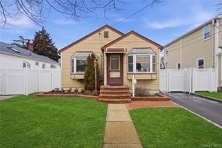 3031 Lowell Avenue, Wantagh, NY 11793