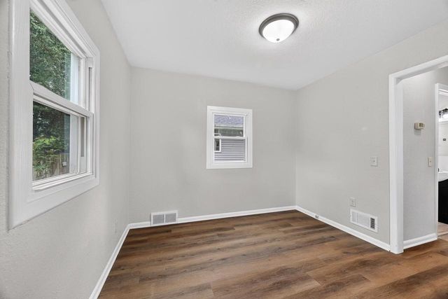941 Ridgewood Way, Madison, WI 53713