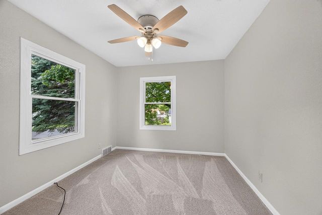 941 Ridgewood Way, Madison, WI 53713