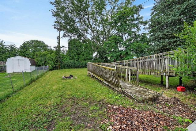 941 Ridgewood Way, Madison, WI 53713