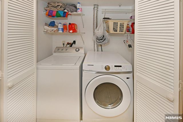 884 Somerset Court, Ramsey, NJ 07446