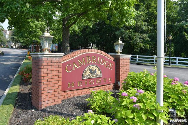 884 Somerset Court, Ramsey, NJ 07446