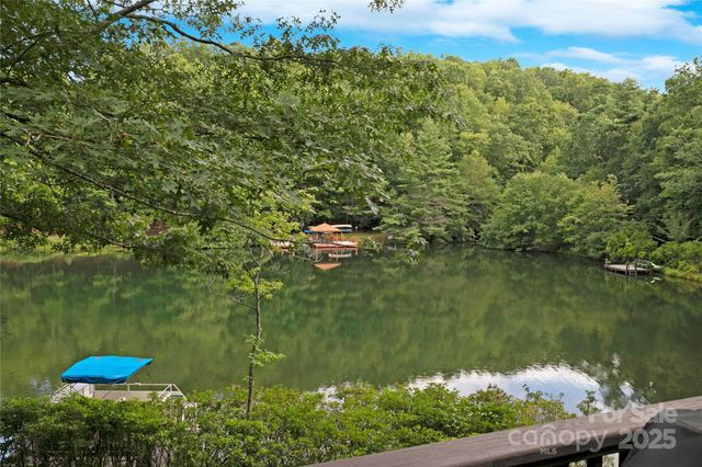 174 Echota Lane, Brevard, NC 28712