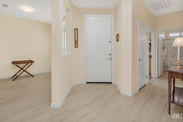 13408 Limestone Falls Drive, Bakersfield, CA 93306
