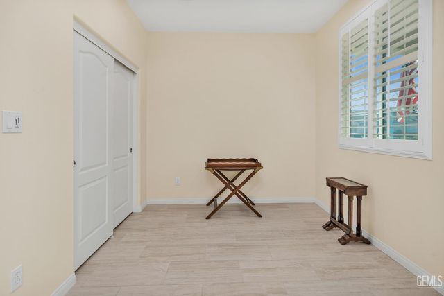 13408 Limestone Falls Drive, Bakersfield, CA 93306