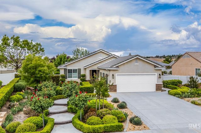13408 Limestone Falls Drive, Bakersfield, CA 93306