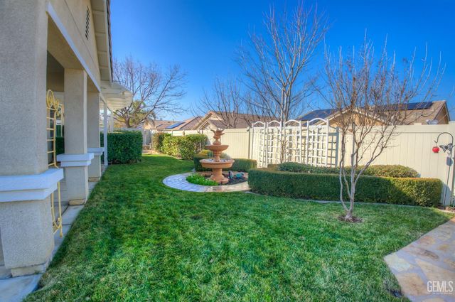 13408 Limestone Falls Drive, Bakersfield, CA 93306