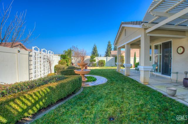 13408 Limestone Falls Drive, Bakersfield, CA 93306