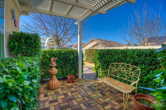 13408 Limestone Falls Drive, Bakersfield, CA 93306
