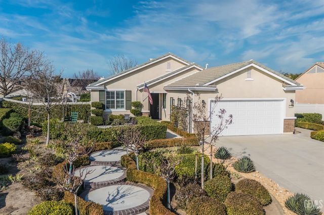 13408 Limestone Falls Drive, Bakersfield, CA 93306
