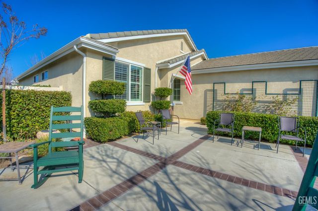 13408 Limestone Falls Drive, Bakersfield, CA 93306