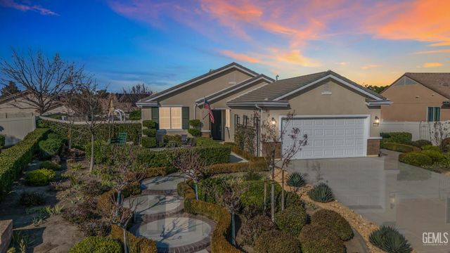 13408 Limestone Falls Drive, Bakersfield, CA 93306