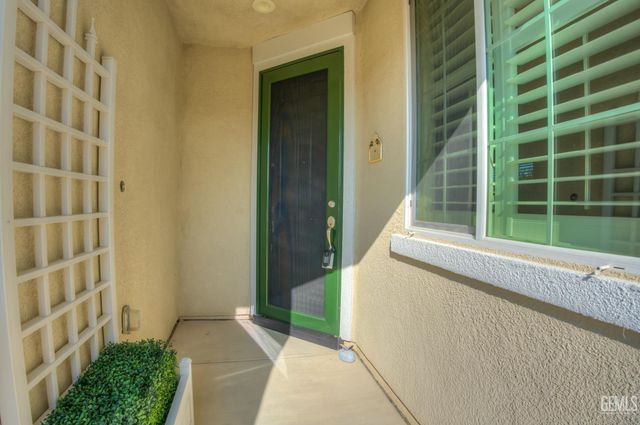 13408 Limestone Falls Drive, Bakersfield, CA 93306