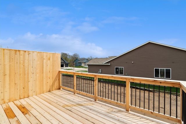 1003 Highland Trail, Solon, IA 52333