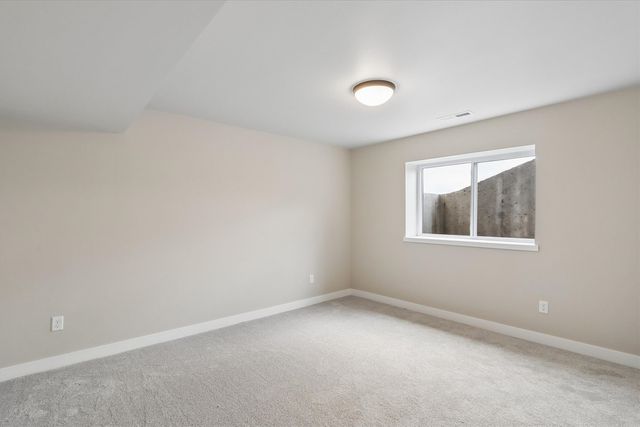 1003 Highland Trail, Solon, IA 52333