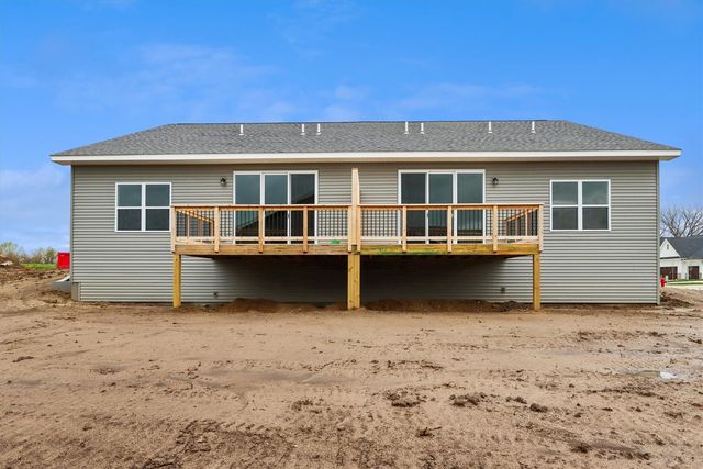 1003 Highland Trail, Solon, IA 52333
