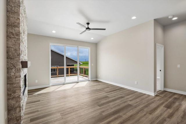 1003 Highland Trail, Solon, IA 52333