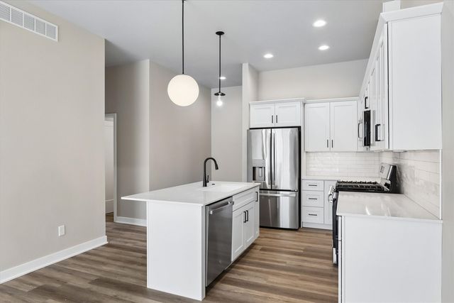 1003 Highland Trail, Solon, IA 52333