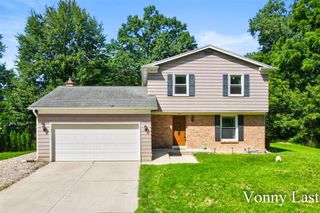 875 SE Argo Avenue, Grand Rapids, MI 49546