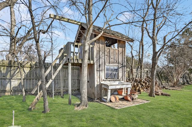 1506 Ross Avenue, Carrollton, TX 75006