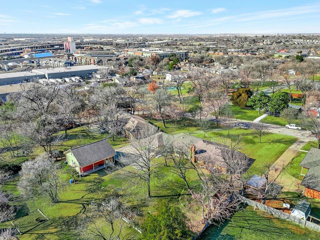 1506 Ross Avenue, Carrollton, TX 75006