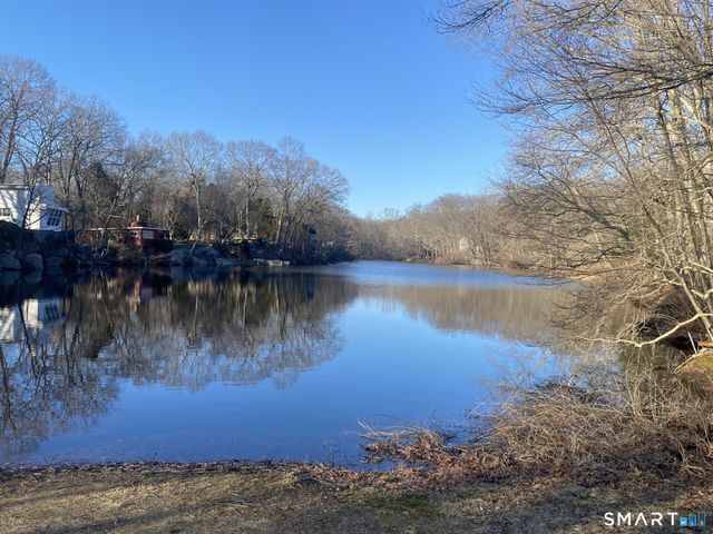 15 Baxter Road, Clinton, CT 06413