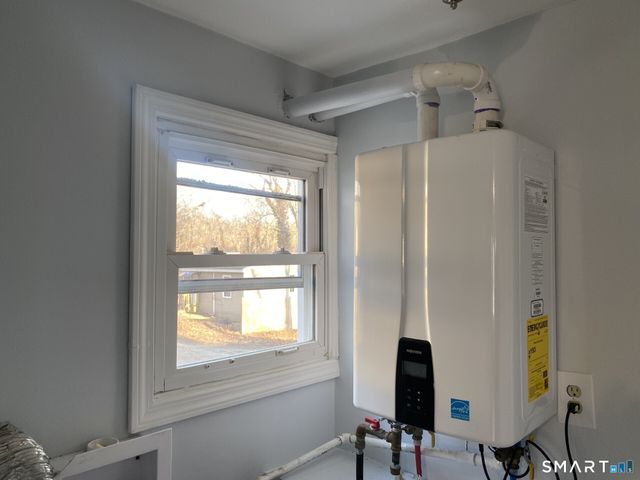 15 Baxter Road, Clinton, CT 06413