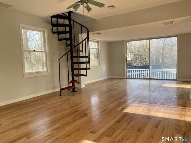 15 Baxter Road, Clinton, CT 06413