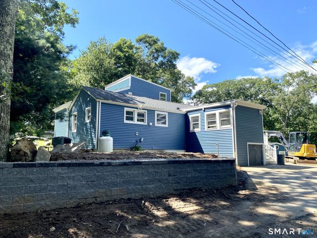 15 Baxter Road, Clinton, CT 06413