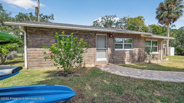 5411 Teal Drive, Weeki Wachee, FL 34607