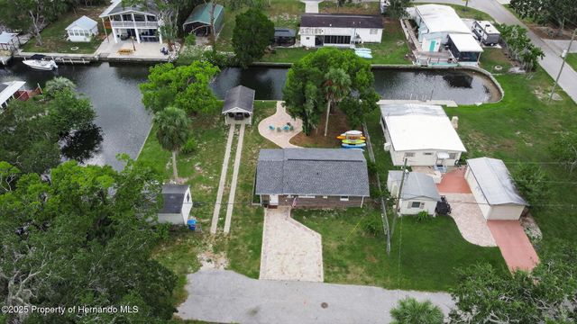 5411 Teal Drive, Weeki Wachee, FL 34607