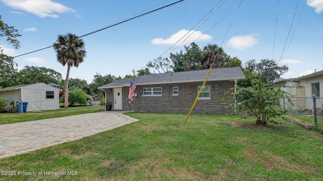 5411 Teal Drive, Weeki Wachee, FL 34607