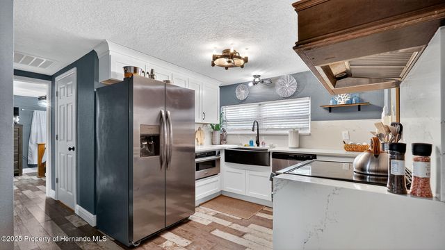 5411 Teal Drive, Weeki Wachee, FL 34607