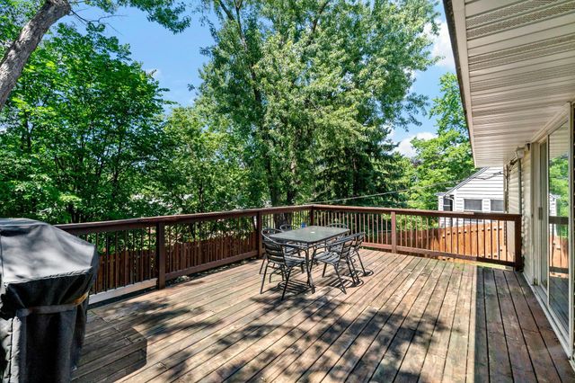 1389 Prior Avenue S, Saint Paul, MN 55116