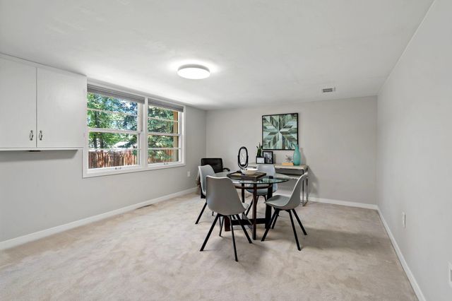 1389 Prior Avenue S, Saint Paul, MN 55116
